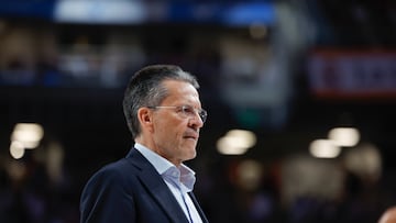 MADRID, 20/06/2025.- El entrenador del Valencia Basket, Pedro Martínez, durante el primer partido de la final de la Liga Endesa de baloncesto entre el Real Madrid y el Valencia Basket, este viernes en el Movistar Arena, en Madrid. EFE/ Juanjo Martín