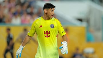 FILE PHOTO: Soccer Football - Club World Cup - Group A - Al Ahly v Inter Miami CF - Hard Rock Stadium, Miami Gardens, Florida, U.S. - June 14, 2025 Inter Miami CF's Oscar Ustari looks on IMAGN IMAGES via Reuters/Sam Navarro/File Photo