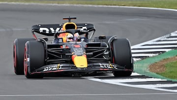 Max Verstappen (Red Bull RB18). Silverstone, Gran Bretaña. F1 2022.