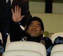 Maradona pide jacuzzi, LCD y gim en Suráfrica