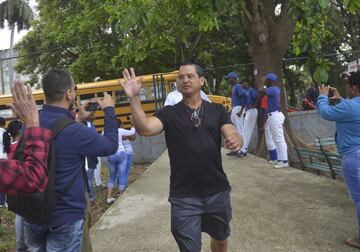 Los Tampa Bay Rays en un clínica de baseball para niños en Cuba.