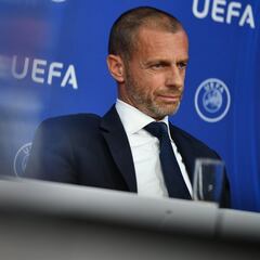 La UEFA valora una Eurocopa en sede única en Rusia