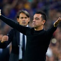 Xavi agrava la deriva del Barcelona