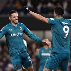 Raúl Jiménez da asistencia en el empate de los Wolves