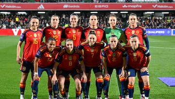 CASTELLÓN DE LA PLANA, 03/03/2026.- Las jugadoras de la selección española femenina de fútbol, posan antes del partido de clasificación del Mundial de Brasil 2027 contra Islandia, este martes en el estadio Castalia de Castellón de La Plana.- EFE/ Andreu Esteban