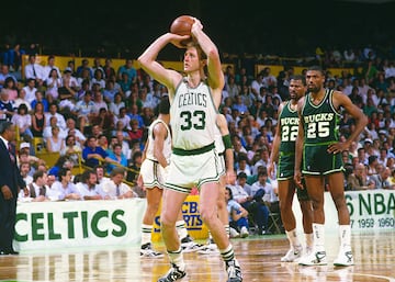 El de Indiana disputó 13 temporadas en la NBA, todas ellas con los Boston Celtics. Consiguió el anillo hasta en tres ocasiones (1981, 1984 y 1986) Considerado por mucho como el mejor alero de todos los tiempos. "Larry Legend"  fue el jugador más valioso tres años consecutivos: 1984, 1985 y 1986. Entre su dilatado palmarés destaca: 2 veces Jugador Más Valioso de las Finales de la NBA, 12 veces Elegido para el All-Star de la NBA, 1 vez MVP del All-Star de la NBA, 9 veces Mejor Equipo de la NBA, 2 veces líder en triples anotados de la NBA...