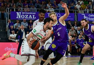 El Granada da un paso de gigante y hunde más al Palencia