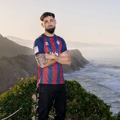 Nolaskoain rescinde contrato con el Athletic y se marcha al Eibar