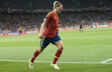 Eurocopa 2012. Final. Espa?a-Italia. La Selecci車n gan車 4-0 a la 'Azzurra'. Fernando Torres anot車 el tercer tanto, 3-0.
