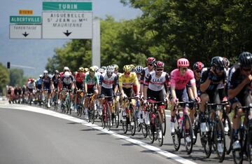 Cavendish gana la 10 etapa y logra su tercera victoria