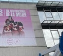 La RFEF homenajea a la mujer en su fachada