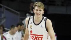 Luka Doncic viaja hoy con el equipo y Jaycee Carroll es duda