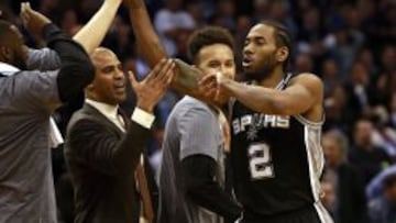 Kawhi (29) ganó el partido a menos de 1 segundo del final