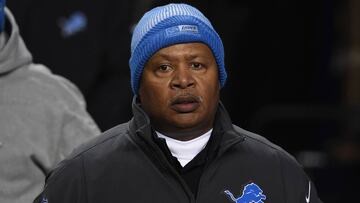 SEATTLE, WA - JANUARY 07:  Head coach Jim Caldwell of the Detroit Lions walks to the field before the NFC Wild Card game against the Seattle Seahawks at CenturyLink Field on January 7, 2017 in Seattle, Washington.  (Photo by Steve Dykes/Getty Images)