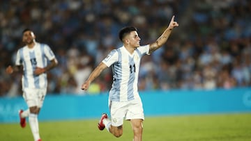 A superb Thiago Almada strike gave Argentina victory in Montevideo. With 28 points, the Albiceleste have practically assured their place at the 2026 finals.