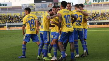 Los jugadores de Las Palmas celebran un gol en el partido ante el Tenerife.