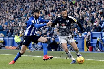 Canterano del club londinense, el medio centro  siempre ha estado ligado al club blue y ahora está cedido en el Sheffield Wednesday.