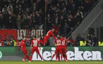 1-0. Çalhanoglu celebró el primer tanto con sus compañeros.