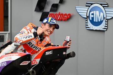 La pole de Márquez bajo la lluvia en Motegi