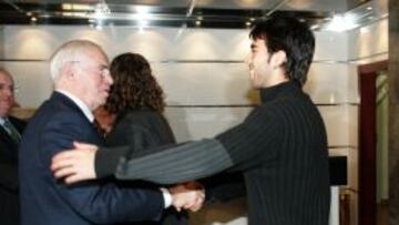 ENCUENTRO. Oleguer y Luis hablaron el 12 de diciembre del 2005