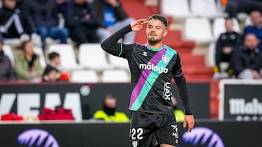 Por potencia, regate y derrochando calidad. Así marcó Dani Lorenzo el gol que le devolvió al encuentro ante el Albacete. Un gran tanto, culminado con un disparo cruzado, marca de la casa
