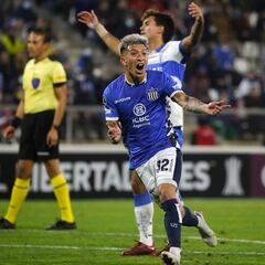 La gris despedida de la UC