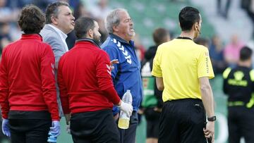 Iriondo, técnico del Majadahonda, durante un partido.