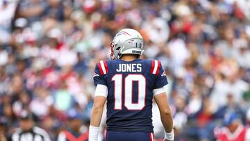 FOXBOROUGH, MASSACHUSETTS - SEPTEMBER 25: Mac Jones #10 of the New England Patriots looks on during the game against the Baltimore Ravens at Gillette Stadium on September 25, 2022 in Foxborough, Massachusetts.   Adam Glanzman/Getty Images/AFP