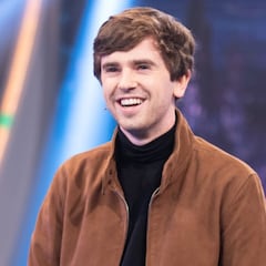 ¿Una abuela gallega? El verdadero motivo por el que Freddie Highmore habla español