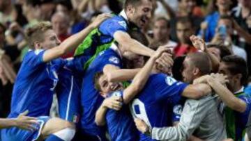 La selección italiana celebra el pase a la final del Europeo.