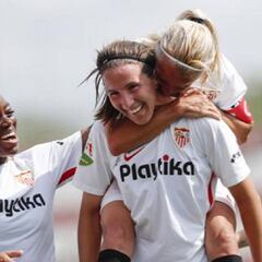 El Sevilla revive y golea a un Madrid que no sale del pozo