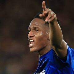 Brighton de Steven Alzate pone a prueba a Yerry Mina