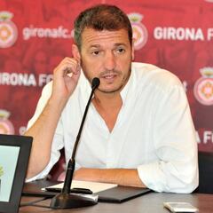 Una decena de fichajes para construir un equipo de Primera