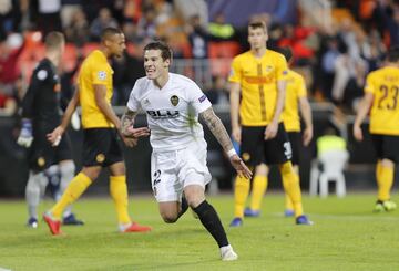 Santi Mina anotó el 1-0.