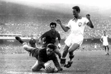 Partido del Mundial de 1950 de la selección española ante Brasil, selección anfitriona, en el que Ramallets se ganó el apodo de el 'Gato de Maracaná'.