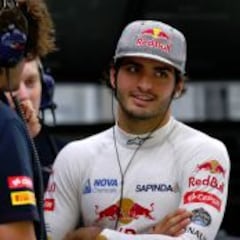 Carlos Sainz recibe el OK de los médicos y corre en Sochi