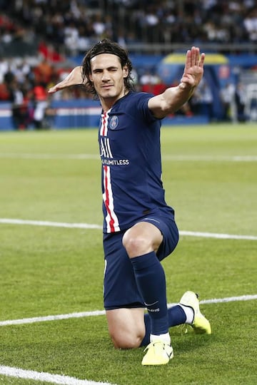 A sight Atleti fans would like to see | Edinson Cavani #9 of Paris Saint-Germain.