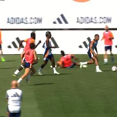 Mbappé leaves keeper in the dust with outrageous solo goal in Real Madrid training