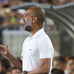 Guardiola abre la puerta de salida a tres de sus jugadores
