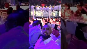 Así vivió Arturo Vidal la cena de festejo por el título del Bayern