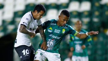 William Tesillo durante un partido con el Club León.