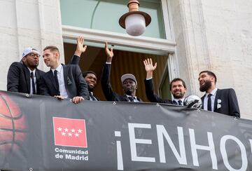 La celebración del Real Madrid campeón en Ayuntamiento y Comunidad