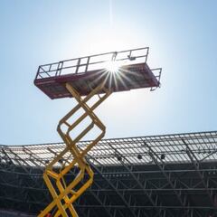 Marc Pinyol plancha un drop flip de 12 metros de altura