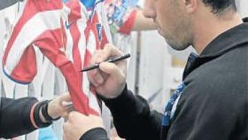 <b>ÍDOLO DE MASAS. </b>Maxi fue uno de los jugadores más aclamados ayer.