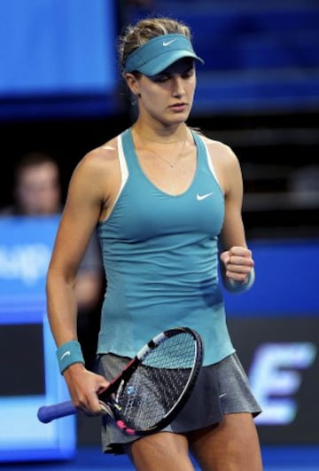 Eugenie Bouchard derrotó a Serena Williams 6-2, 6-1 en la Copa Hopman.