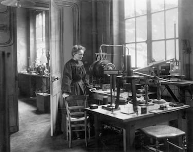Marie Curie, científica: “No se puede esperar construir un mundo mejor sin mejorar a los individuos”