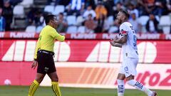 Indigna el gesto de Sergio Ramos con el árbitro tras empujar a un rival