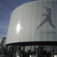 Nadal opens tennis academy for those affected in Mallorca floods