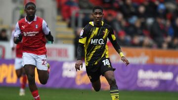 Yaser Asprilla durante un partido de Watford.