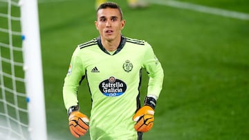 Jordi Masip of Valladolid during the La Liga Santander mach between Villarreal and Valladolid at Estadio de la Ceramica on November 2, 2020 in Vila-real, Spain
 AFP7 
 02/11/2020 ONLY FOR USE IN SPAIN